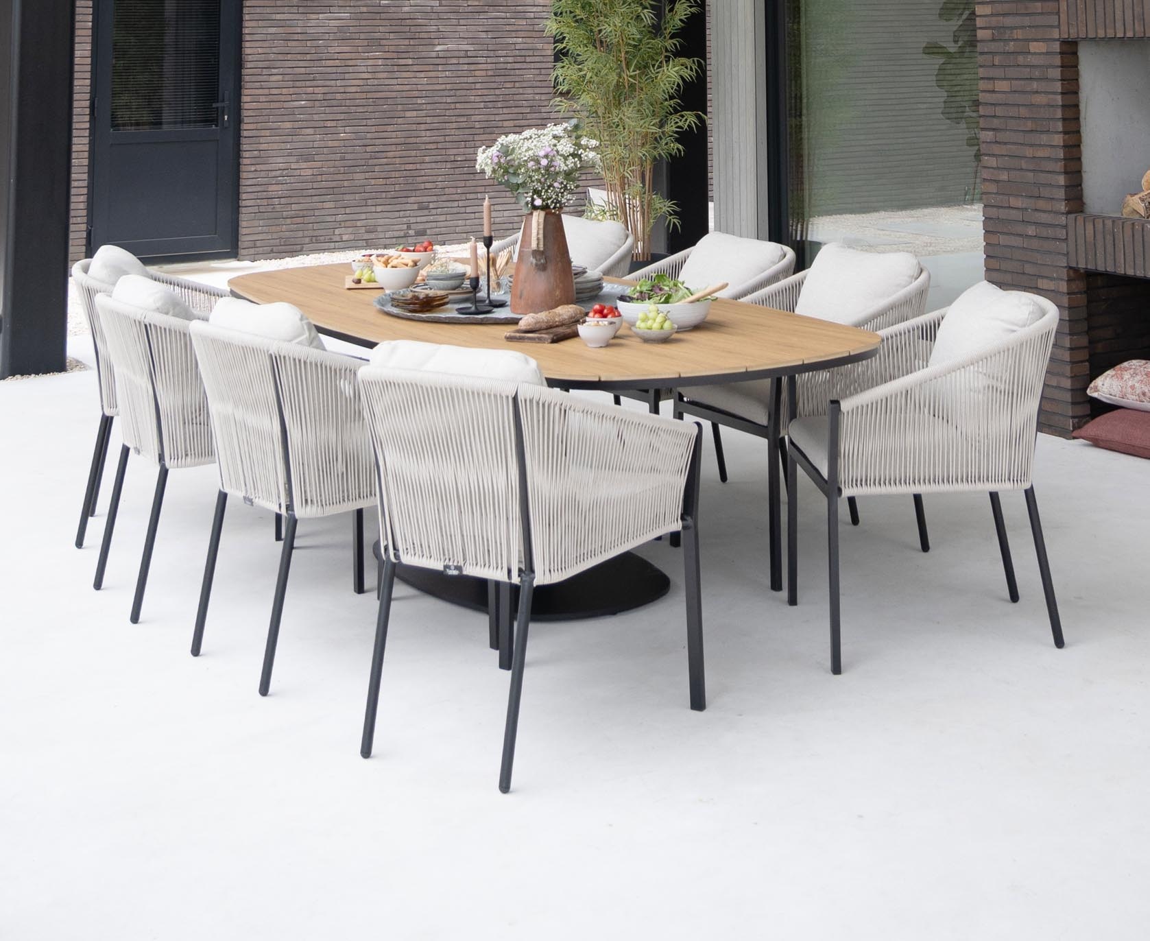 Gartenmöbel-Set für 8 Personen