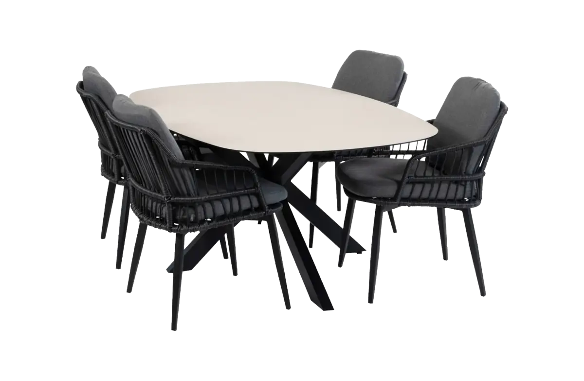 Isabel-Black-Malaga-Black-1