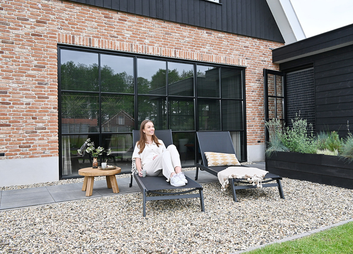 Sommerzeit im Garten: Entspannt liegen, clever schützen